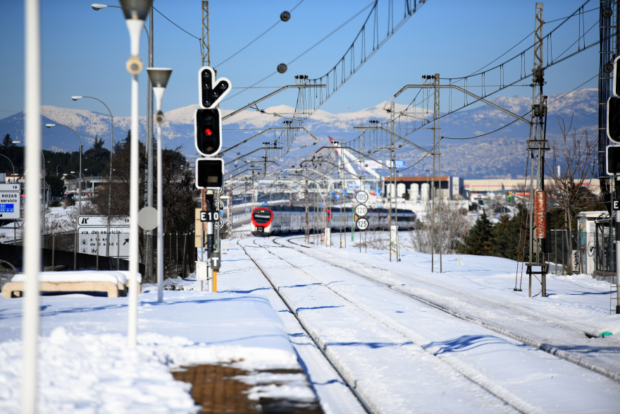 Τι Σιβηρία, τι Ισπανία: Χάος από τον χιονιά του αιώνα - Τους -25 βαθμούς έδειξε ο υδράργυρος