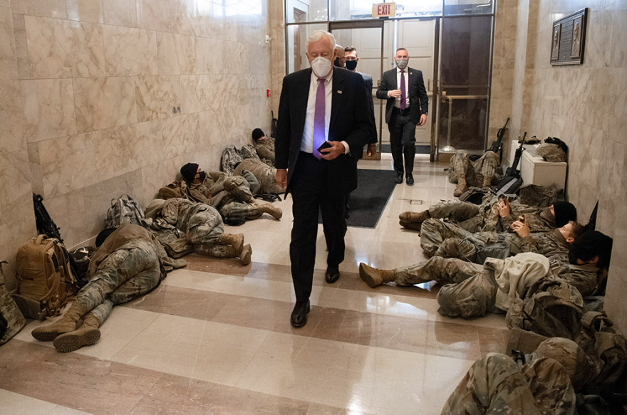 ΗΠΑ : Το πρώτο «ναι» στην παραπομπή Τραμπ