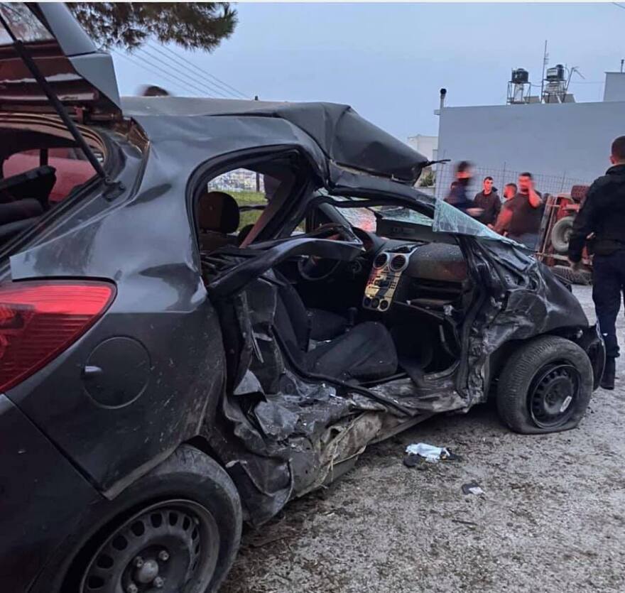 Θανατηφόρο τροχαίο στις Μοίρες: Το τελευταίο αντίο στην 38χρονη αστυνομικό και τη δίχρονη κόρη της