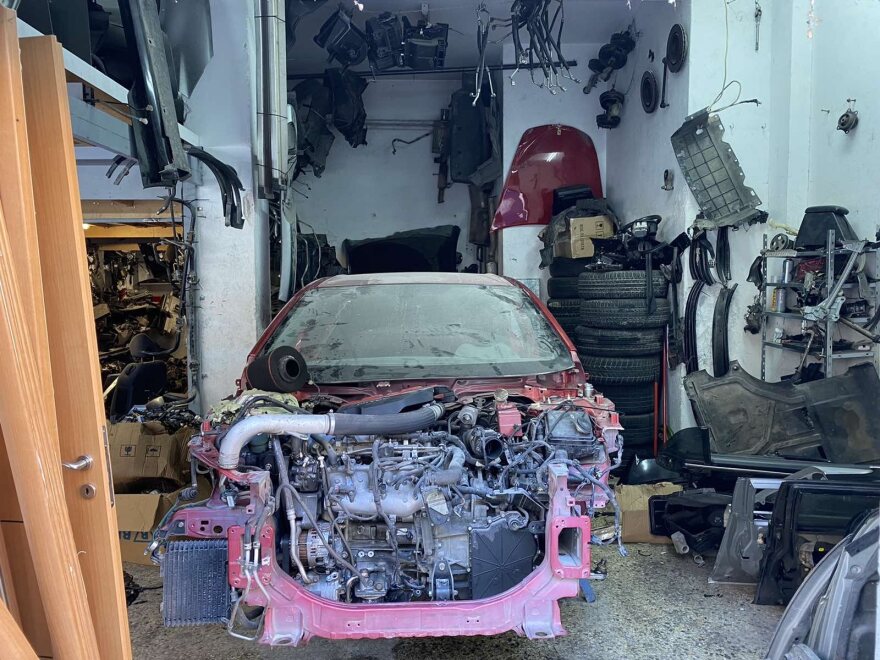 Εξαρθρώθηκε σπείρα που έκλεβε συστηματικά αυτοκίνητα - 2 εκατ. ευρώ τα κέρδη της