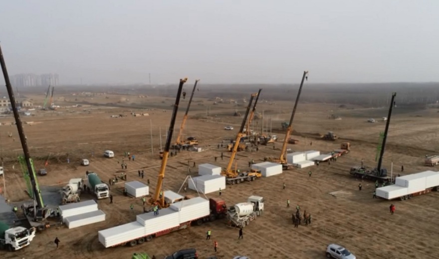 Κορωνοϊός: Η Κίνα χτίζει από το μηδέν κέντρα καραντίνας μέσα σε τρία 24ωρα