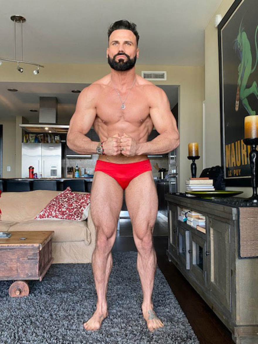 Λόνι Γουίλισον: Ζει τον εφιάλτη της - Από τις πασαρέλες... άστεγη στους δρόμους, τρώει από τα σκουπίδια 