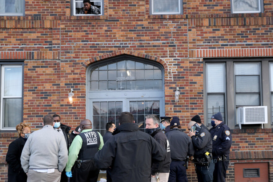 ΗΠΑ: Ένας νεκρός και τρεις τραυματίες σε «ύποπτο περιστατικό» στο Κουίνς της Νέας Υόρκης