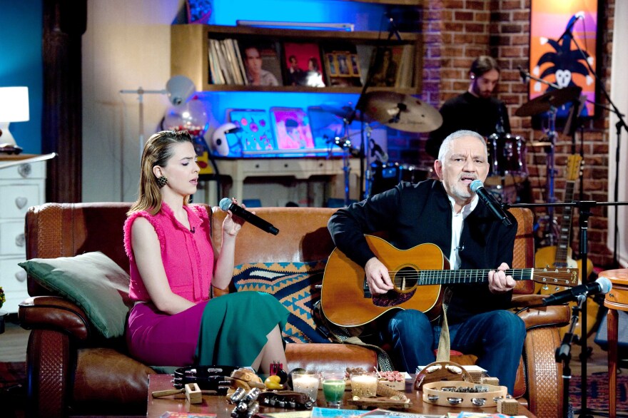 ΕΡΤ: Ο Μανώλης Λιδάκης και η Βιολέτα Ίκαρη ανοίγουν το «Μουσικό κουτί» 