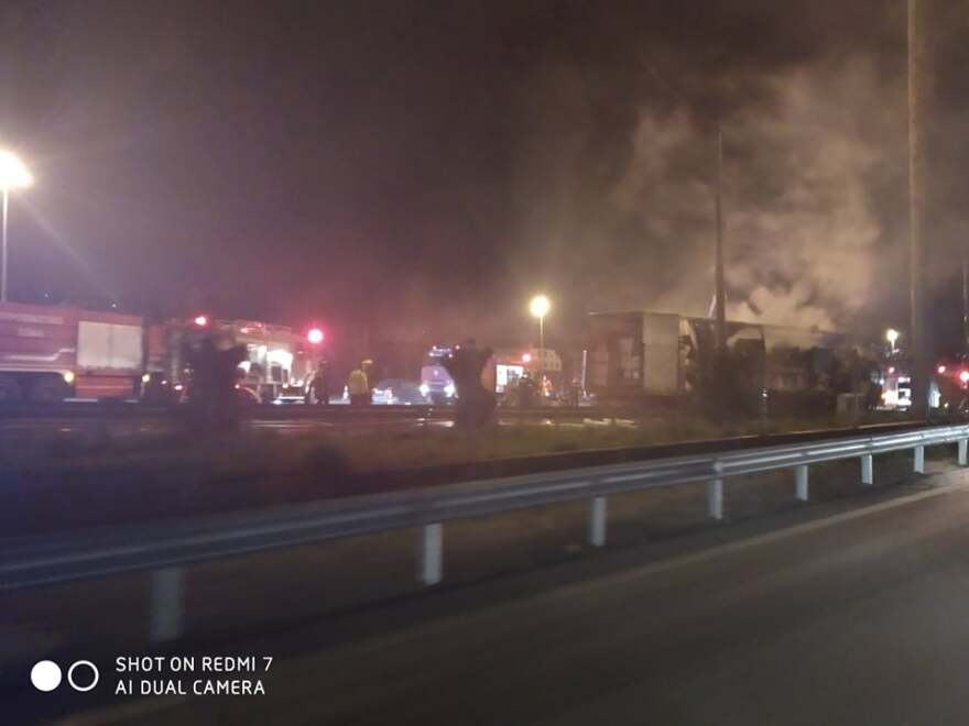 Μποτιλιάρισμα μετά από φωτιά σε φορτηγό στην Εθνική Οδό Αθηνών - Λαμίας