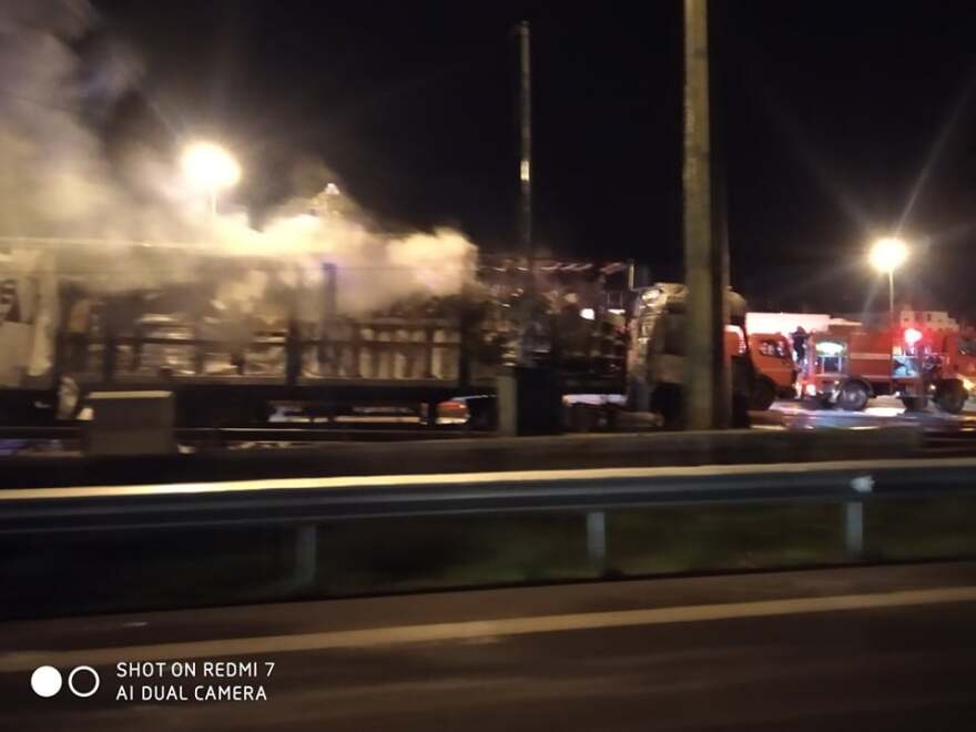 Μποτιλιάρισμα μετά από φωτιά σε φορτηγό στην Εθνική Οδό Αθηνών - Λαμίας