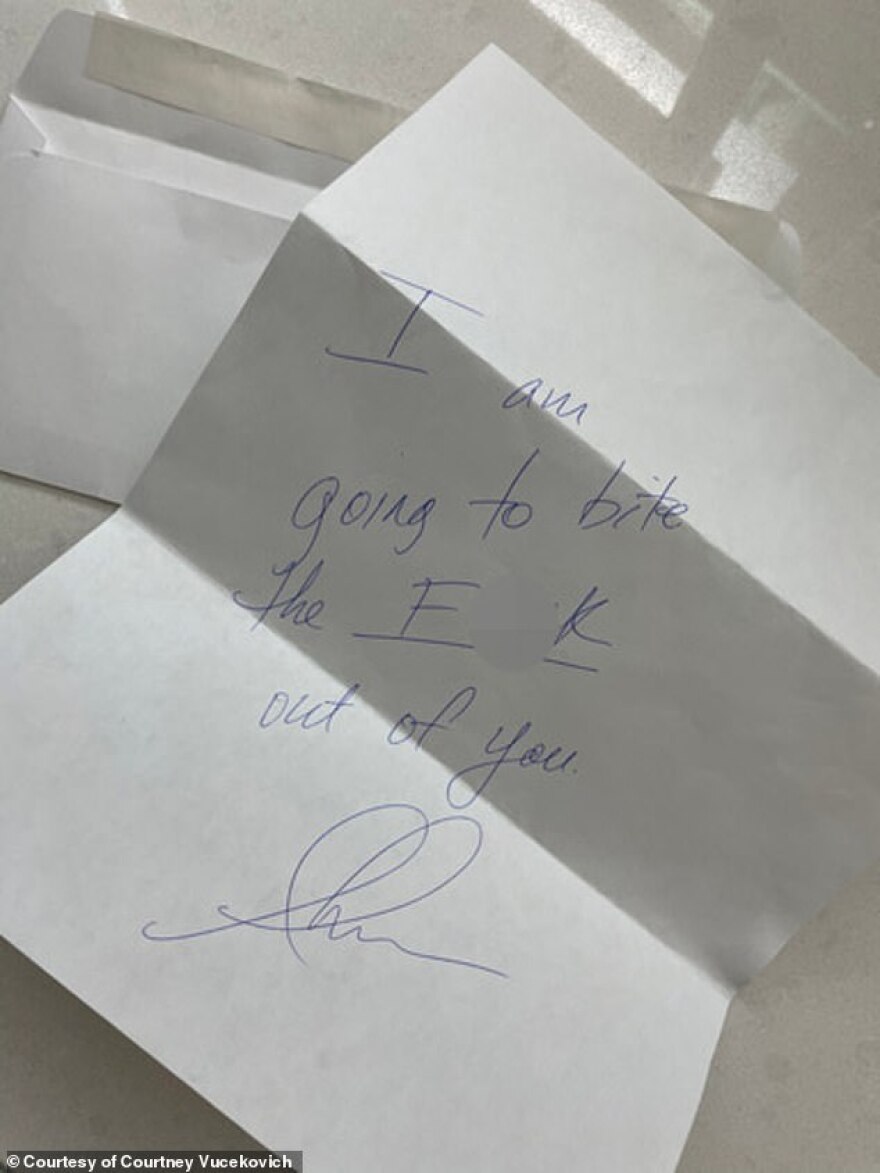 Άρμι Χάμερ: Ήθελε να «κάνει μπάρμπεκιου το πλευρό μου και να το φάει» λέει πρώην του ηθοποιού!