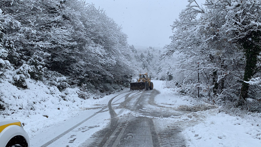 Κακοκαιρία «Λέανδρος»: Στα λευκά η χώρα με τσουχτερό κρύο - Ποιες περιοχές έχουν τα περισσότερα προβλήματα