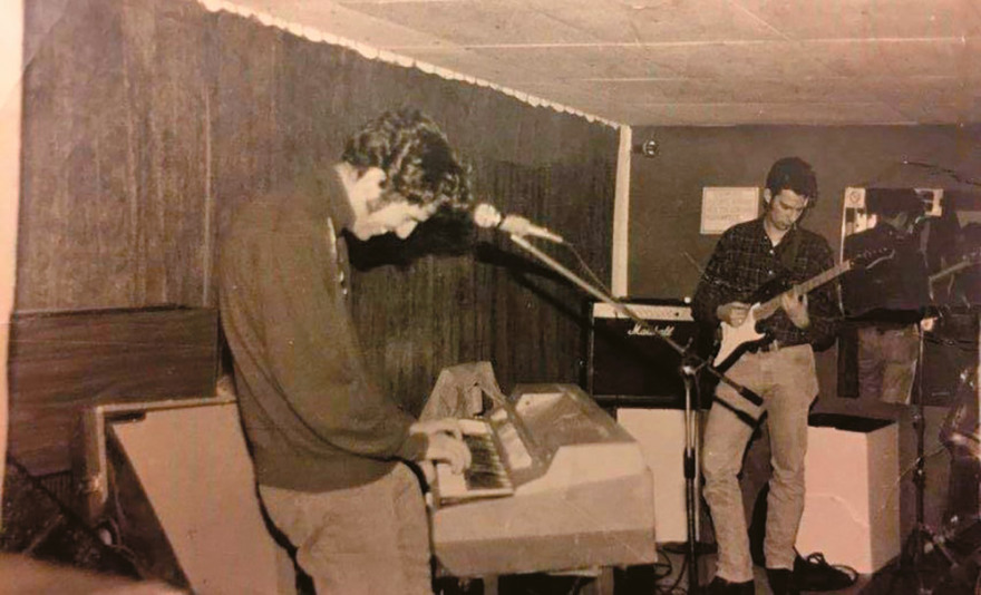 Χρήστος Ταραντίλης: Ο ροκάς από τα Εξάρχεια εκπρόσωπος της κυβέρνησης