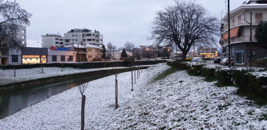 Κακοκαιρία «Λέανδρος»: Στα λευκά η χώρα με τσουχτερό κρύο - Ποιες περιοχές έχουν τα περισσότερα προβλήματα