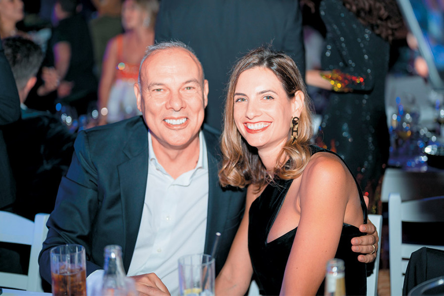 Το «Nammos» πάει στη μέση της ερήμου!