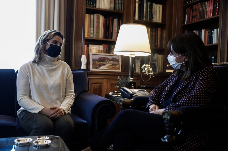 Σοφία Μπεκατώρου: Η δημόσια αποκάλυψη των εγκλημάτων θα επουλώσει τις πληγές