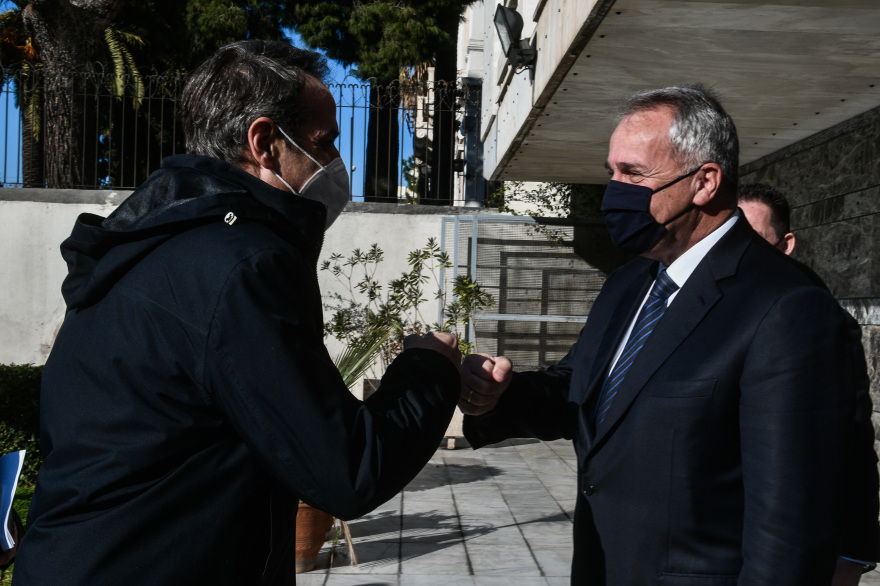 Επίσκεψη Μητσοτάκη στο υπουργείο Εσωτερικών 