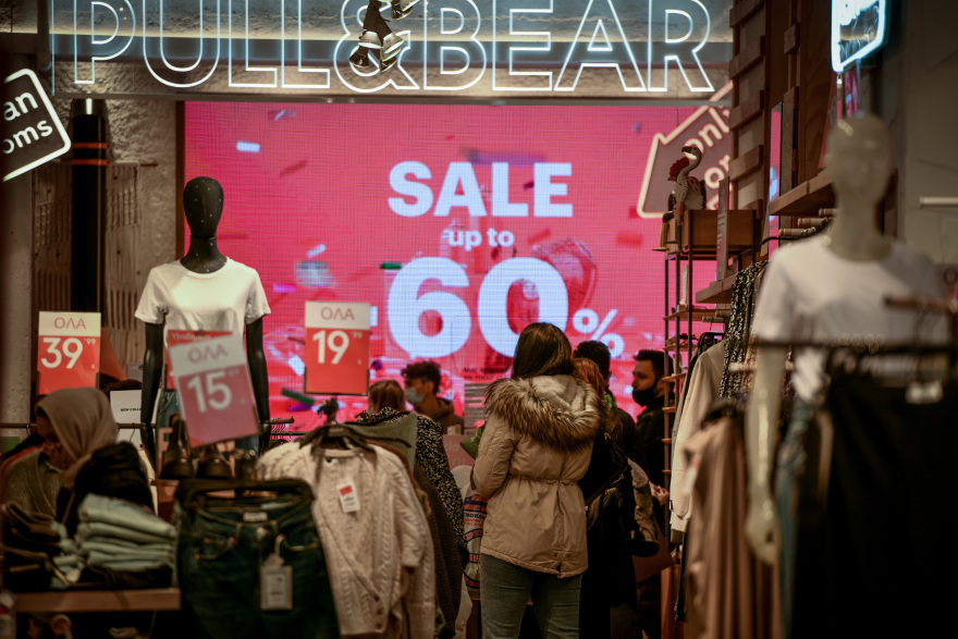 Λιανεμπόριο: Με τήρηση των μέτρων και καλό τζίρο η πρώτη μέρα επαναλειτουργίας της αγοράς