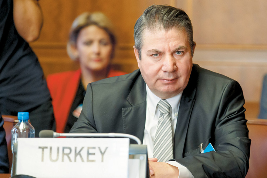 Διερευνητικές επαφές: Ποιο θέμα συζητά η Αθήνα εκτός από υφαλοκρηπίδα - Το «blame game» της Άγκυρας