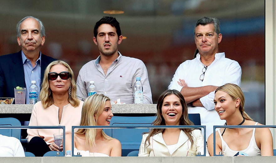 Κάρλι Κλος: Το μαύρο πρόβατο των Τραμπ 