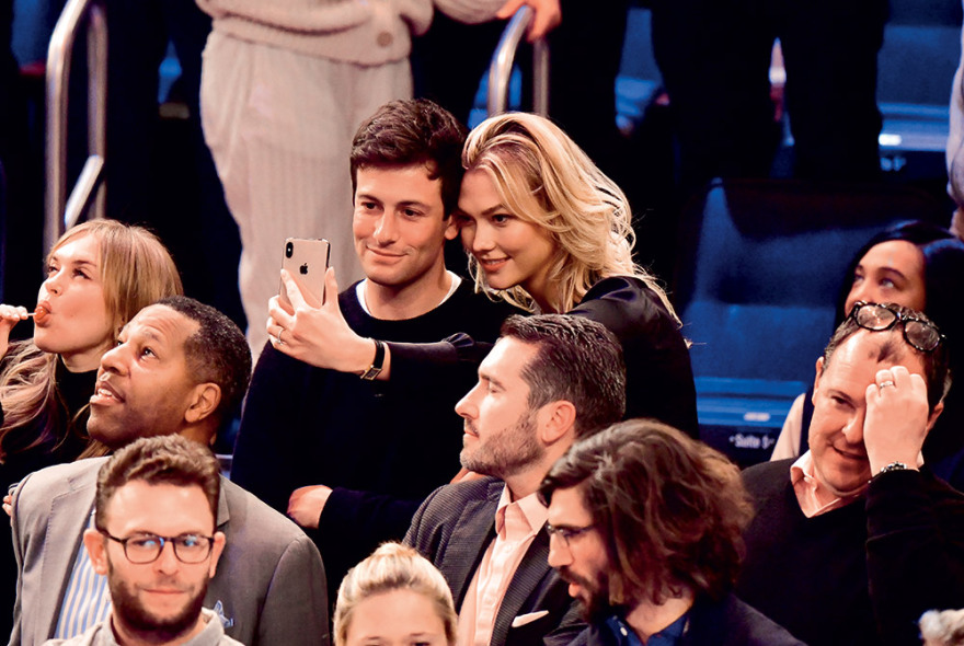 Κάρλι Κλος: Το μαύρο πρόβατο των Τραμπ 