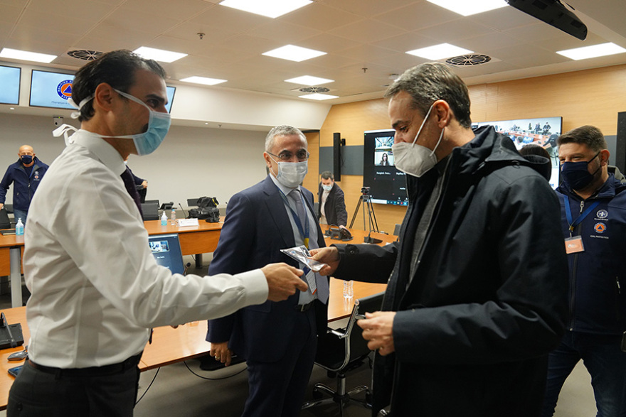 Μητσοτάκης για εμβολιασμούς: Στον Στρατό και την Αστυνομία όσες δόσεις περισσεύουν κάθε ημέρα