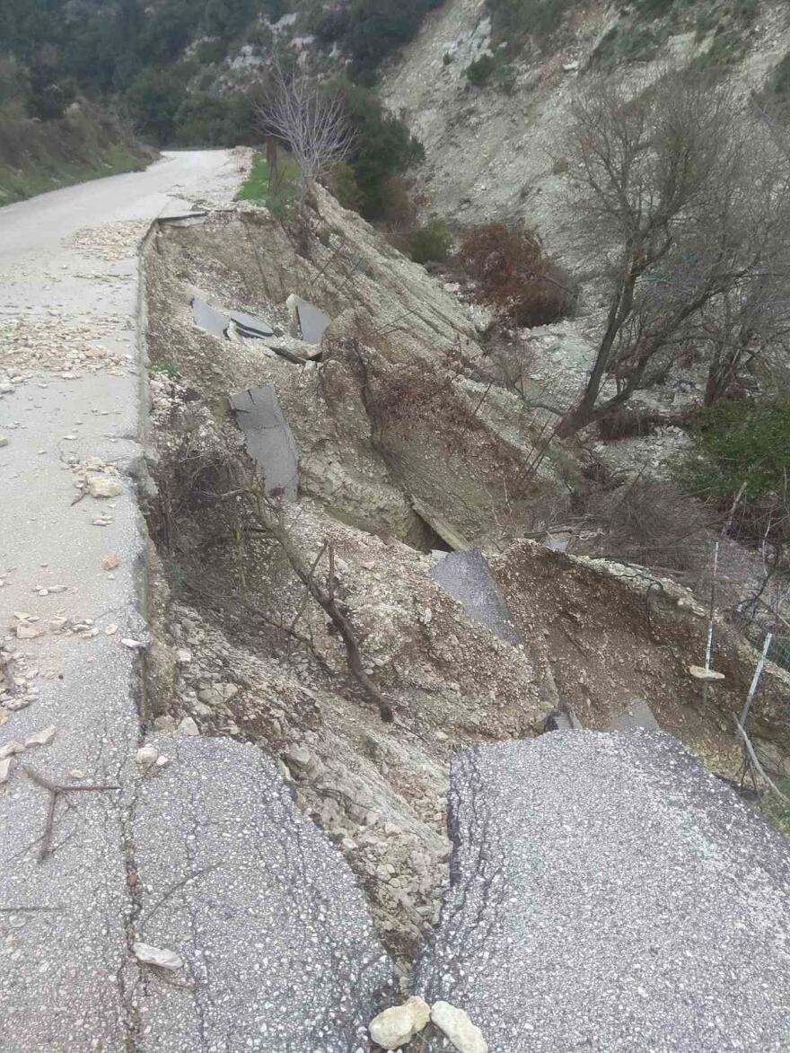 Κεφαλονιά: Πέντε μήνες από το χτύπημα του «Ιανού» κι ακόμη να φτιαχτεί η παραλία του Μύρτου 