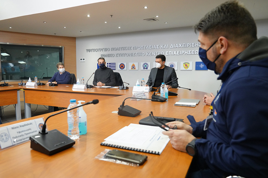 Μητσοτάκης για εμβολιασμούς: Στον Στρατό και την Αστυνομία όσες δόσεις περισσεύουν κάθε ημέρα