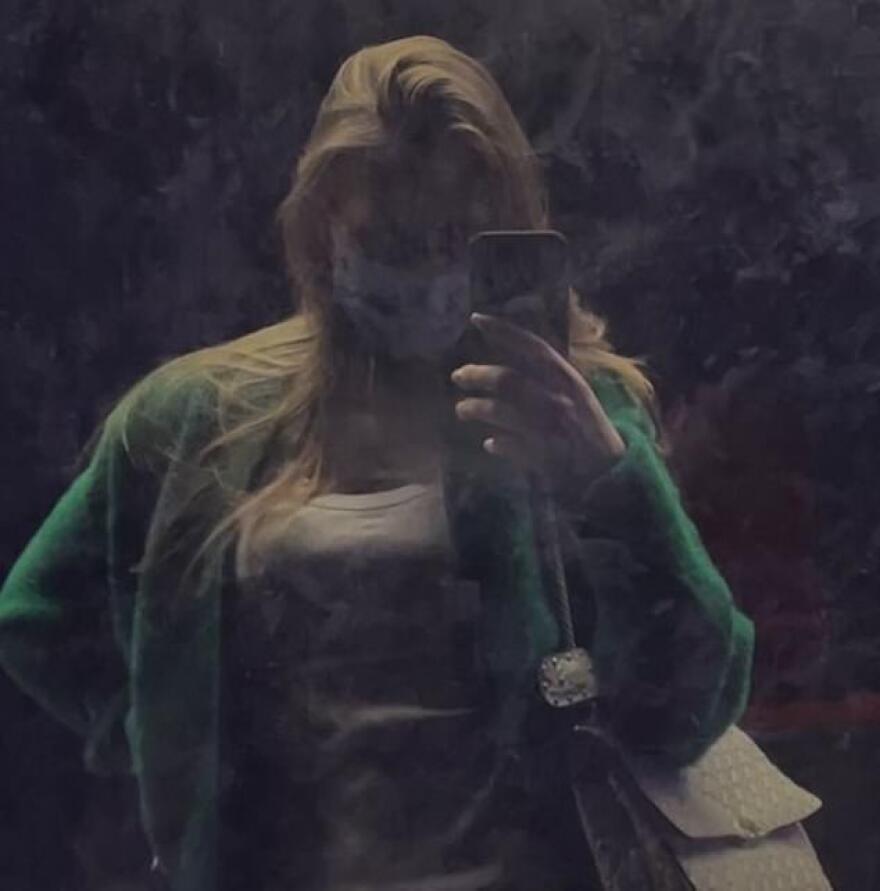 Πούτιν: Η 17χρονη «μυστική κόρη του» ποζάρει στο Instagram με... μάσκα Gucci