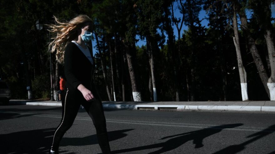 Κορωνοϊός: Υπερδιπλασιάστηκαν οι εισαγωγές στα νοσοκομεία της Αττικής μέσα σε εννιά μέρες