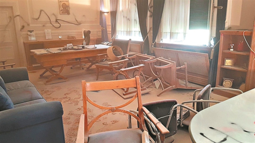 ΑΕΙ: Το σχέδιο για να πάρουν μόνιμη αποβολή οι μπαχαλάκηδες 