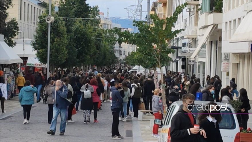 Ανοιχτά καταστήματα: Κίνηση και ουρές σε Αθήνα, Θεσσαλονίκη και Κρήτη - Εικόνες που προβληματίζουν