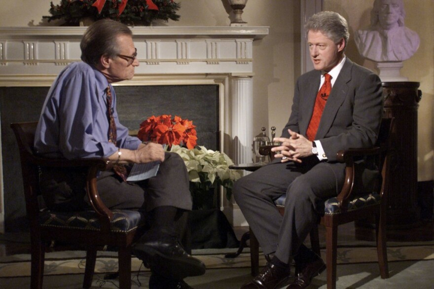 Λάρι Κινγκ: Ο πολυτάραχος βίος με 50.000 συνεντεύξεις, 8 γάμους, τζόγο και χρεωκοπίες