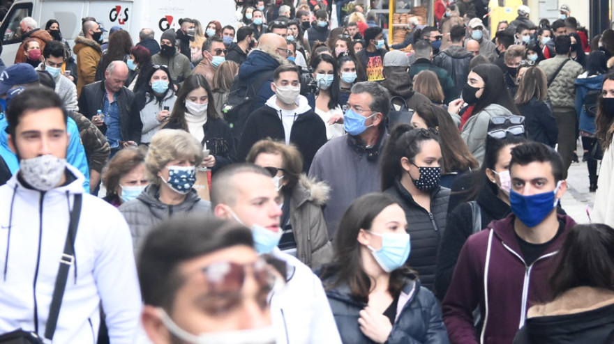 Λιανεμπόριο: Τρόμαξαν τους ειδικούς οι σκηνές συνωστισμού στην αγορά - Αλλαγές σήμερα στα ταξί