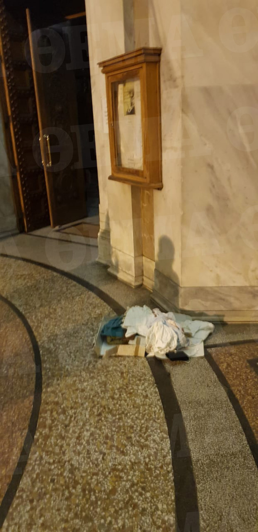 Λήξη συναγερμού στη Σκουφά - Βαλίτσα με ρούχα το ύποπτο αντικείμενο στον Άγιο Διονύσιο