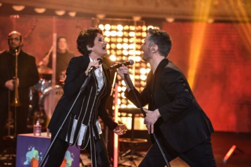 «Σπίτι με το MEGA»: Αυλαία για το 2021 με τον Μιχάλη Χατζηγιάννη