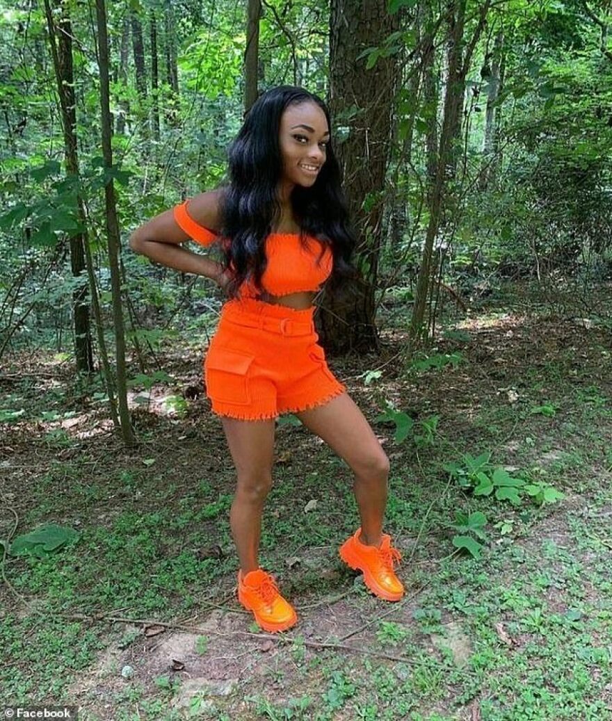 Βίντεο στο TikTok καταγράφει τις τελευταίες στιγμές 16χρονης πριν δολοφονηθεί σε δωμάτιο ξενοδοχείου