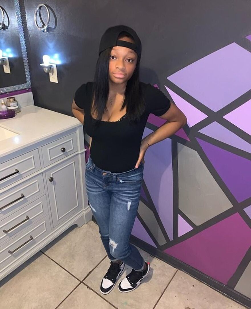 Βίντεο στο TikTok καταγράφει τις τελευταίες στιγμές 16χρονης πριν δολοφονηθεί σε δωμάτιο ξενοδοχείου