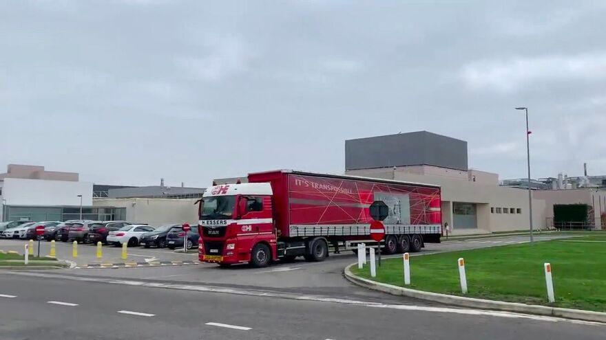 Φον ντερ Λάιεν κατά AstraZeneca: Το συμβόλαιο περιέχει δεσμευτικούς όρους