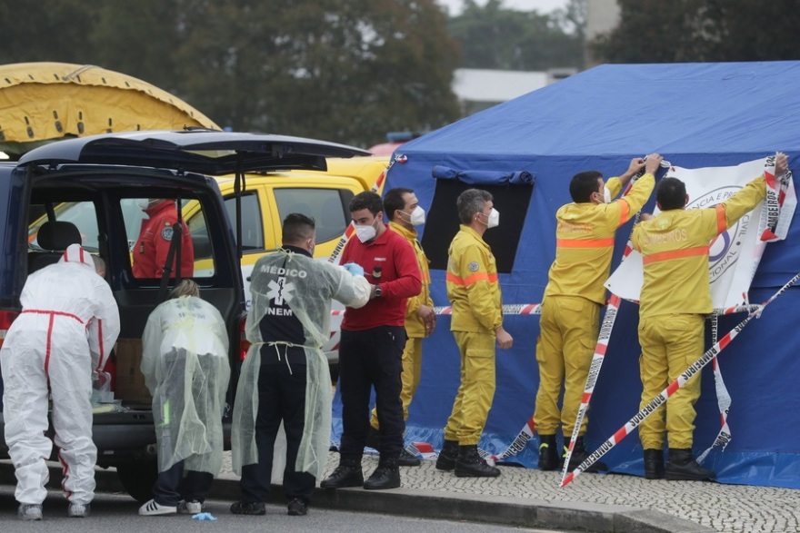 «Χάος» στα νοσοκομεία της Πορτογαλίας: Ασθενείς μεταφέρονται από τη Λισαβόνα στη Μαδέρα