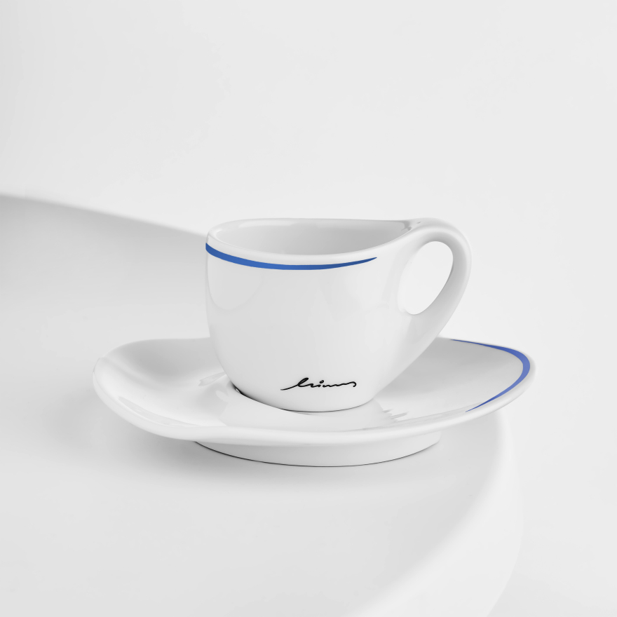 O Minas και οι ευαίσθητες πορσελάνες του