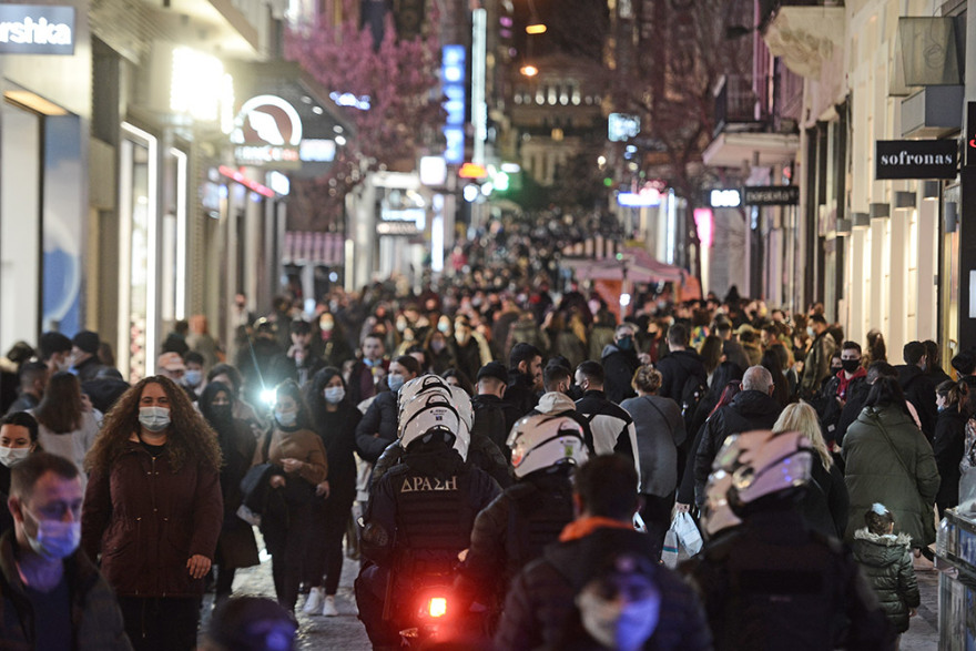 Κορωνοϊός - Ποιο lockdown: Στα ίδια επίπεδα με την περσινή - προ περιορισμών - εποχή η κίνηση στην Αθήνα