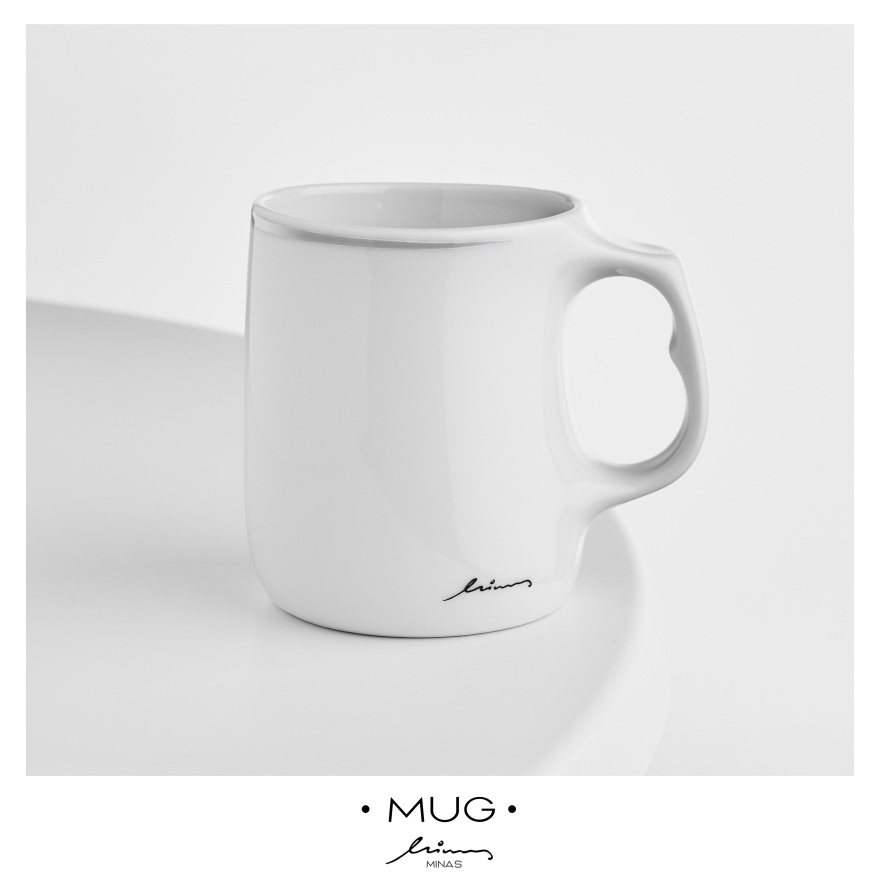 O Minas και οι ευαίσθητες πορσελάνες του