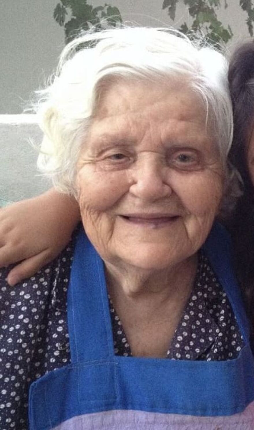 Σε βαρύ πένθος η Βάσω Γουλιελμάκη - Πέθανε η μητέρα της 