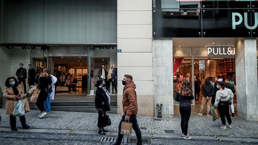 Lockdown: Πρώτη μέρα με click inside - Περιορισμένη η κίνηση στην Ερμού