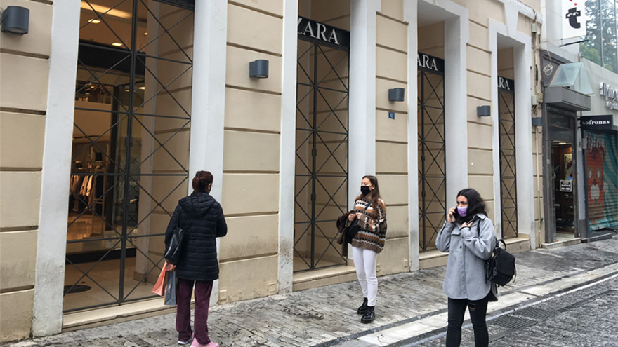 Lockdown: Πρώτη μέρα με click inside - Περιορισμένη η κίνηση στην Ερμού