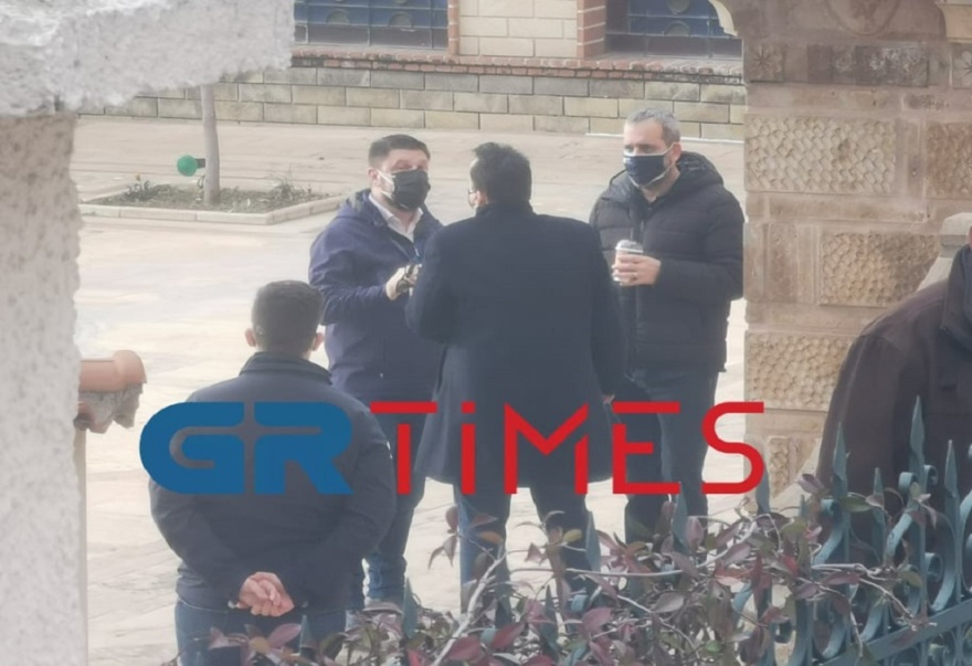 Εκτάκτως στη Θεσσαλονίκη Χαρδαλιάς - Αρκουμανέας για  κρούσματα της νοτιοαφρικανικής  μετάλλαξης