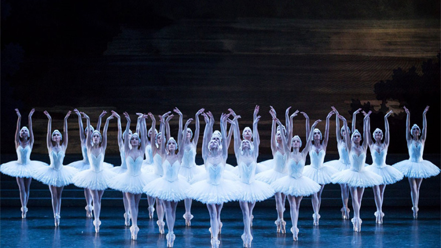 H OPERA NATIONAL DE PARIS  έρχεται στο  Christmas Theater On Line!