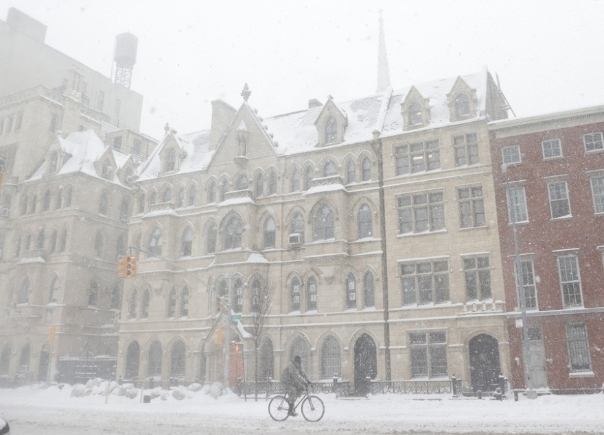 Φωτογραφίες: Σφοδρή χιονοθύελλα σαρώνει τις βορειοανατολικές ΗΠΑ