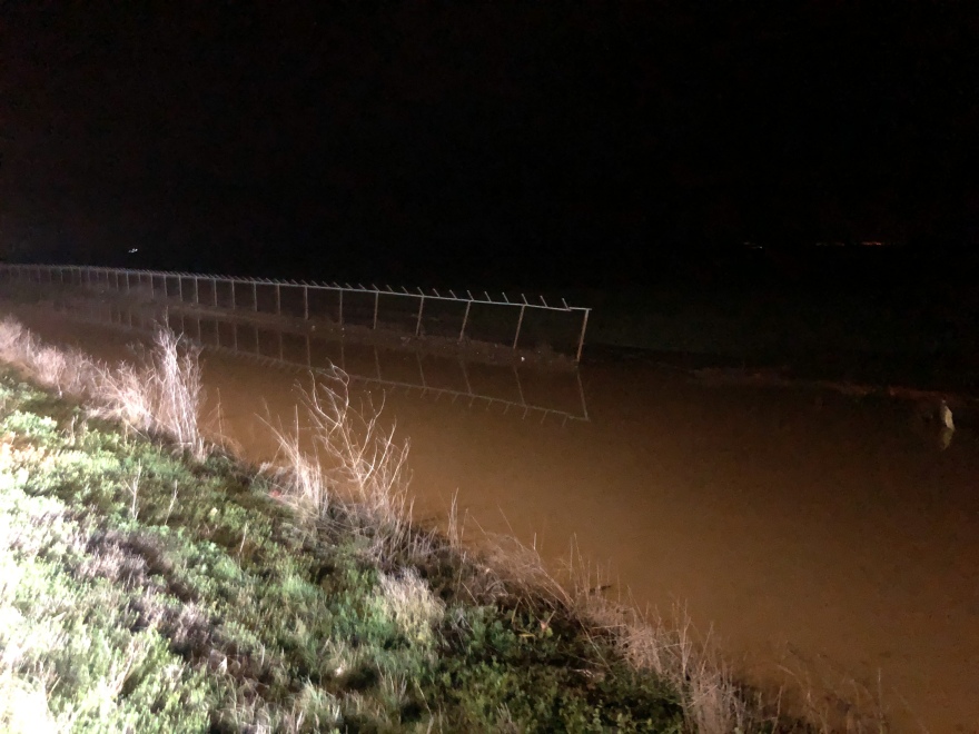 Πλημμύρες στον Έβρο:  Εικόνες μεγάλης καταστροφής - Εθνικό πένθος για τον πυροσβέστη 