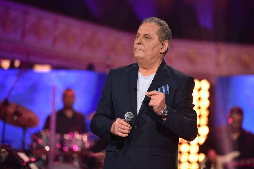 «Σπίτι με το MEGA»: Το μεγάλο τιμητικό αφιέρωμα «Στράτος Διονυσίου 30 χρόνια μετά» έρχεται το Σάββατο