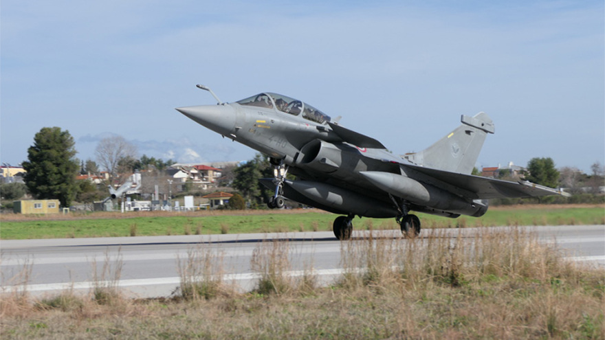 Αυτά είναι τα τέσσερα γαλλικά Rafale που έφτασαν στην Τανάγρα