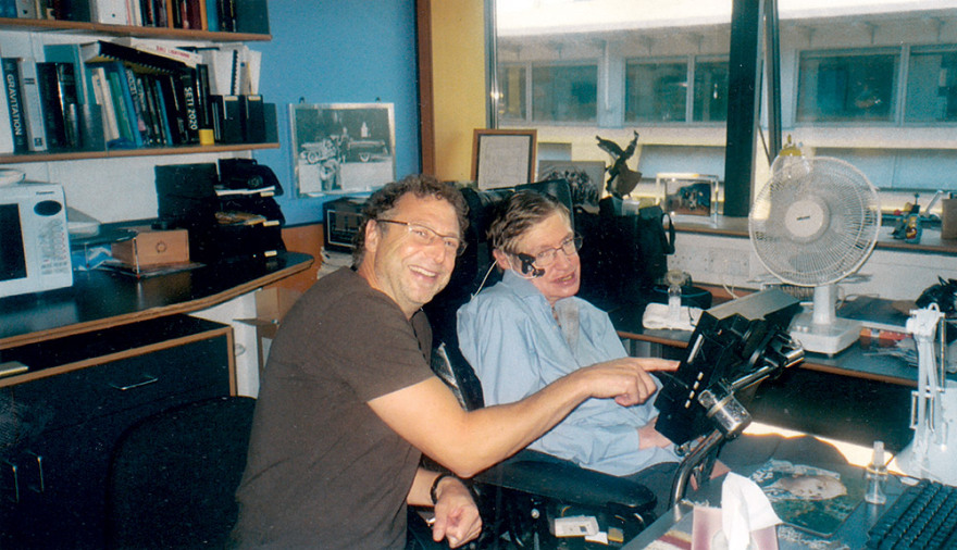 Λέοναρντ Μλοντίνοφ: Η «φωνή» του Στίβεν Χόκινγκ