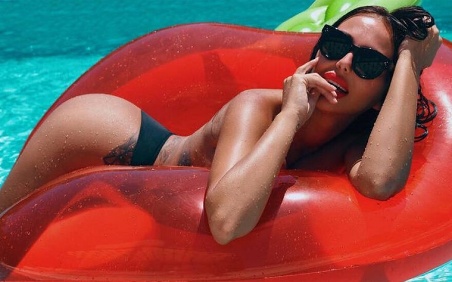 Η Βουλγάρα Playmate πρώην του Ρονάλντο αποκαλύπτει: «Η σωστή προπόνηση είναι στην κρεβατοκάμαρα»